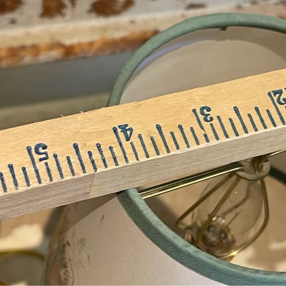 Vintage Homestead Shoppe table lamp 15” h - Picture 7 of 13